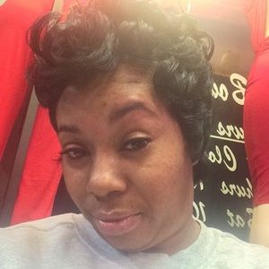 Meet your Posher, Latasha